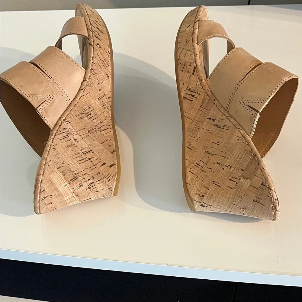 Born Tan Leather Wedge Sandals Size‎ 11 M